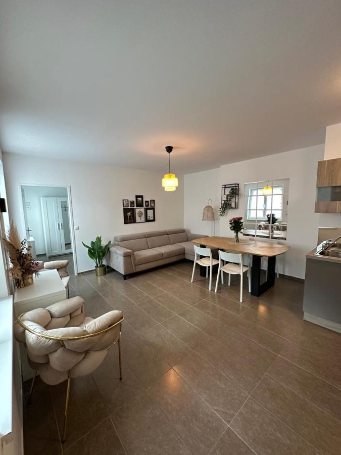 Modernes Haus Naehe Parndorf Leilighet Bruck an der Leitha Eksteriør bilde